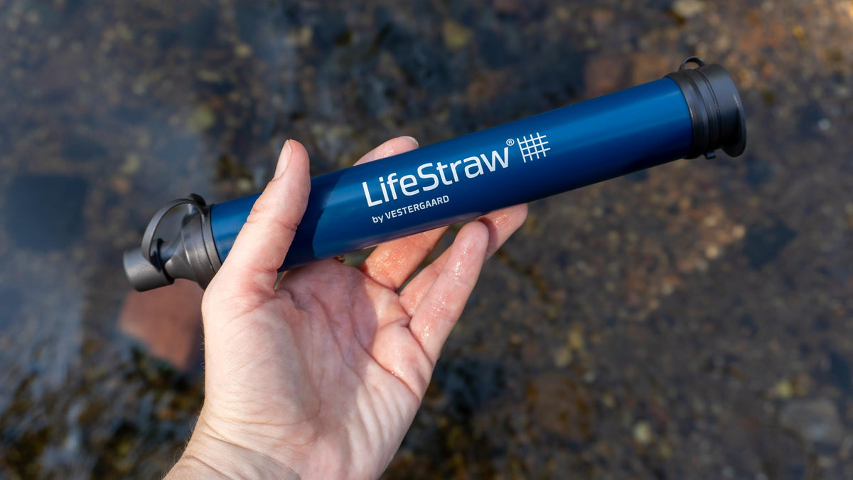 LifeStraw Personal Water Filter for Hiking, Travel and Emergency, Blue, 1PK